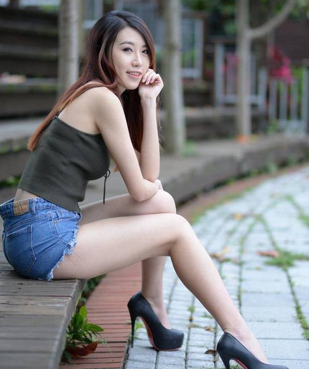 床上的春光诱惑未压缩版